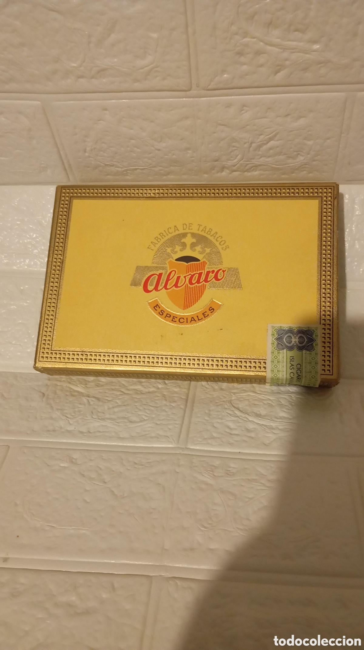 Coleccionismo: Caja vintage de puros Gran Canaria con 18 puros