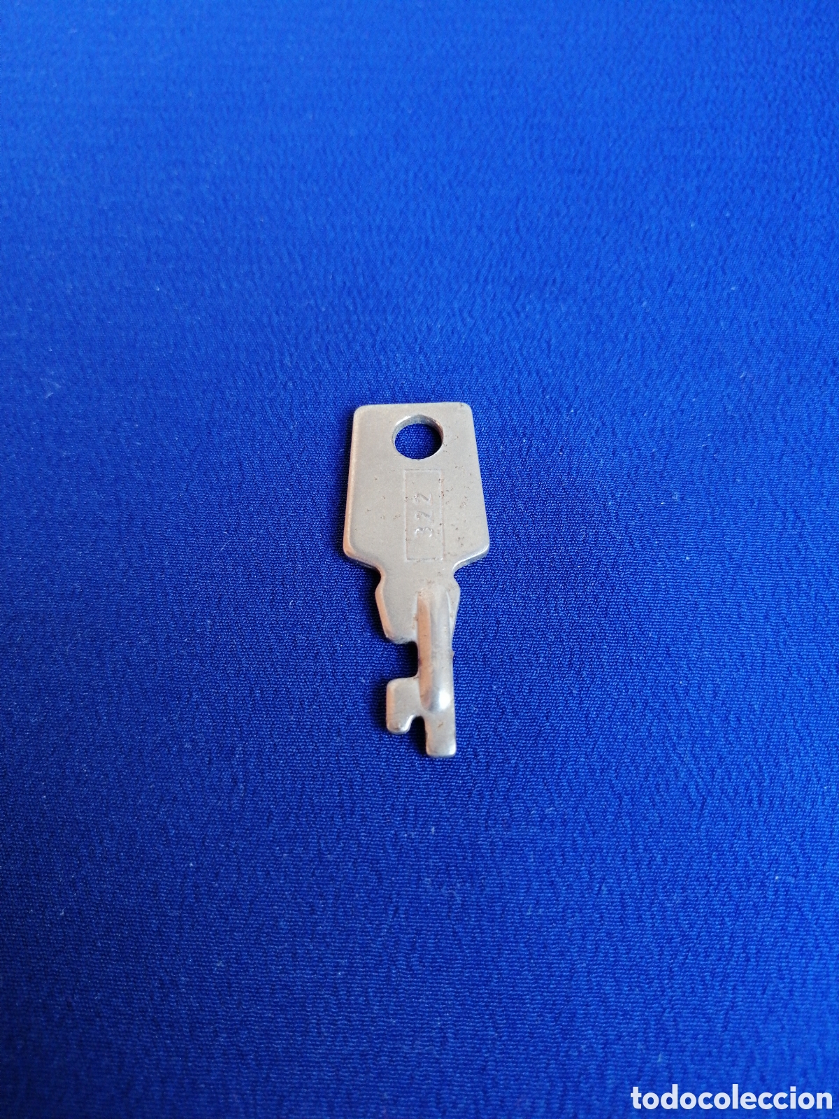 Collecting: LLAVE PEQUE&Ntilde;A CANDADO O MALETA MODELO 322