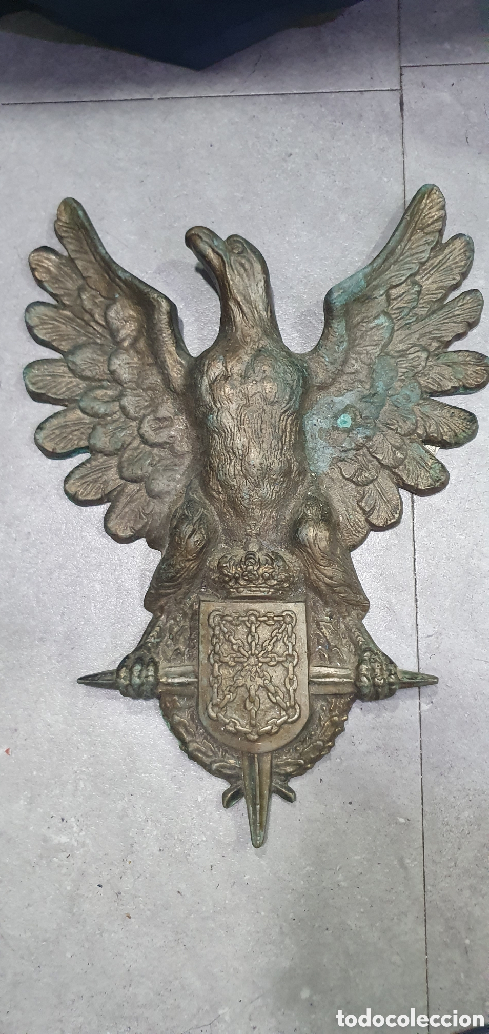 Sammeln: Aguila en bronce metopa gran tama&ntilde;o Crucero Navarra. (L135)