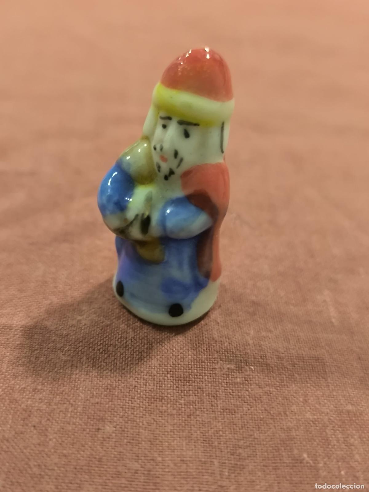 Colecionismo: Figura Rey Mago de Porcelana &ndash; Miniatura Bel&eacute;n Pintada a Mano Coleccionable