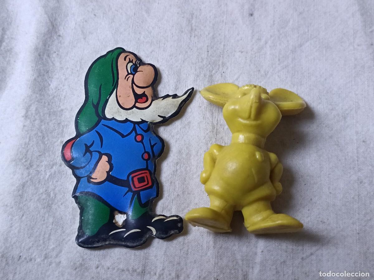 Sammeln: Lote de 2 piezas infantiles, vintage, cromo y figura de pvc