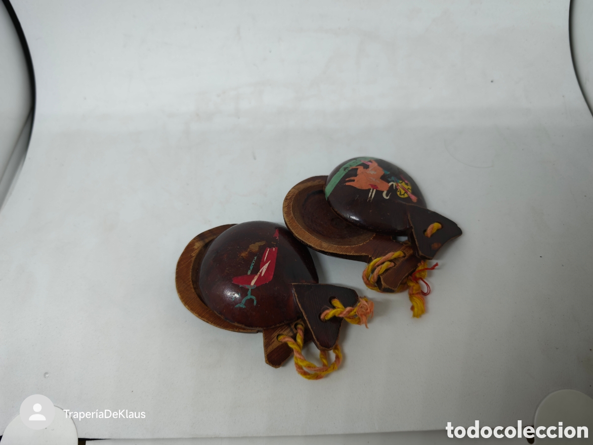 Coleccionismo: Casta&ntilde;uelas de Madera Pintadas - car141