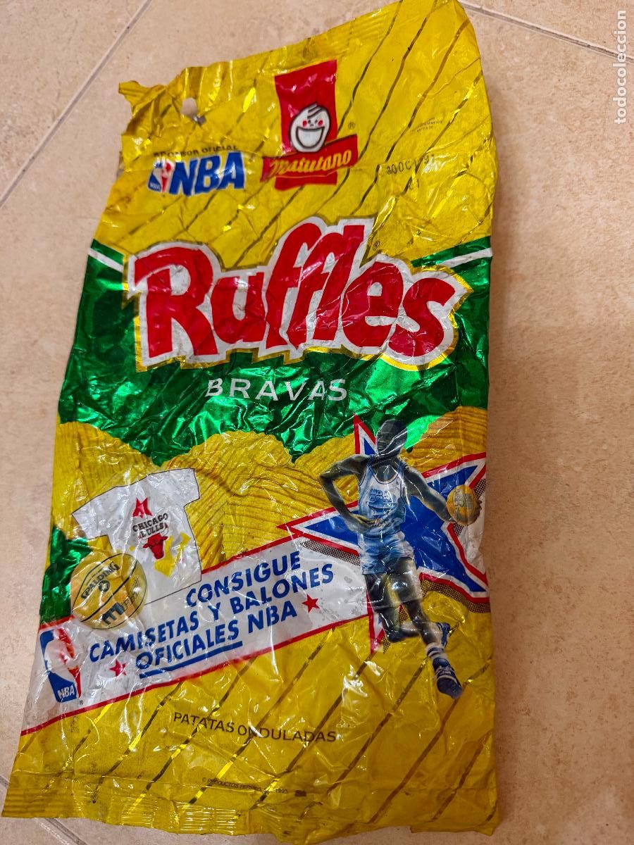 Coleccionismo: Envoltorio grande ruffles NBA