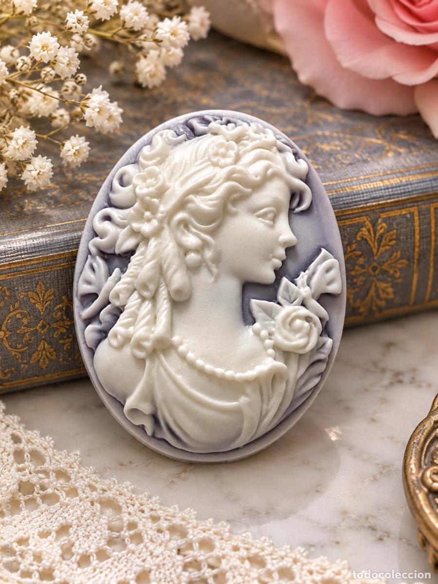 Coleccionismo: Cameo camafeo mujer sobre fondo malva