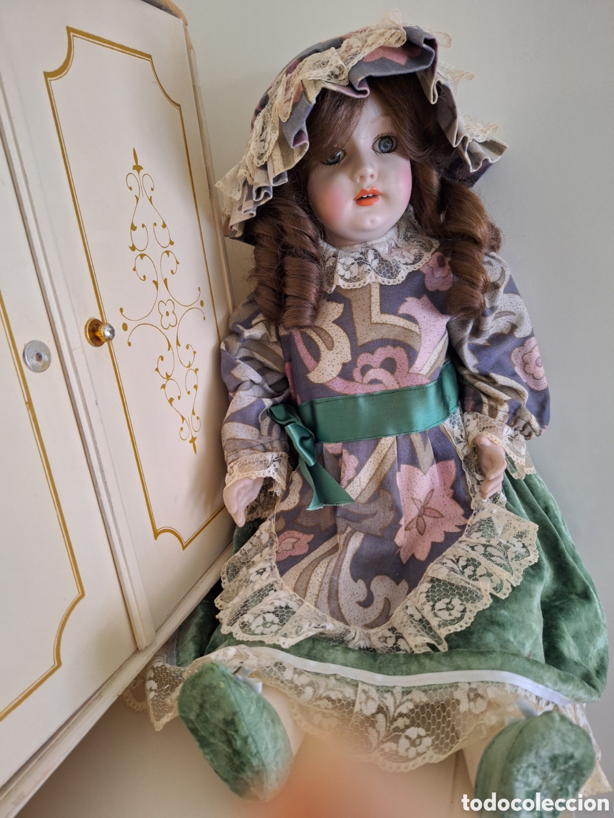 Coleccionismo: Mu&ntilde;eca de porcelana de la marca Ram&oacute;n Ingl&eacute;s, de 68cm