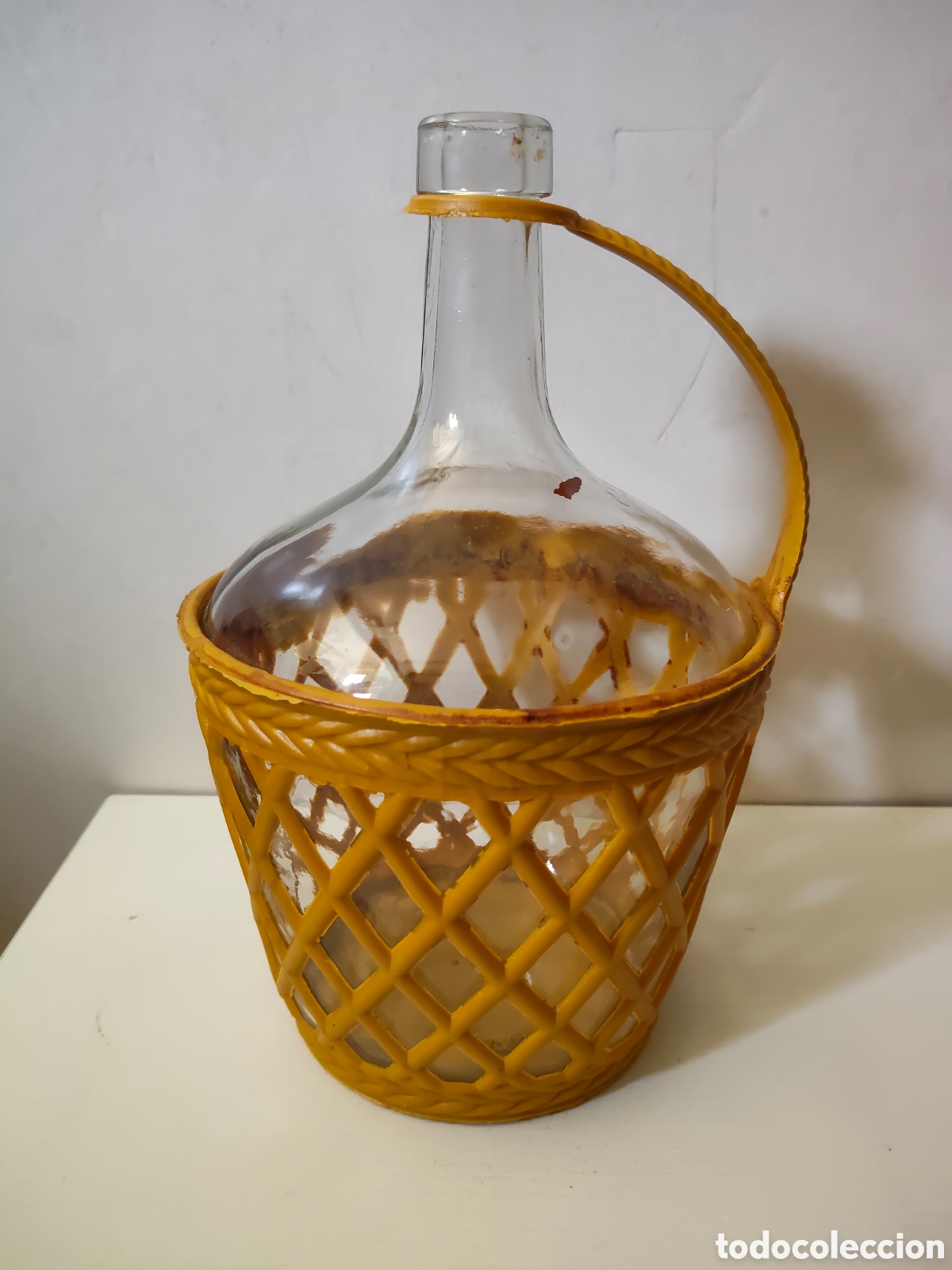 Coleccionismo: Damajuana antigua con cesta 26 cm - Foto 1