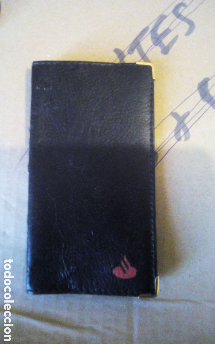 Collezionismo: Funda de agenda del Banco de Santander, a&ntilde;o 1991. Piel, mide 7 x 12,5 cm.