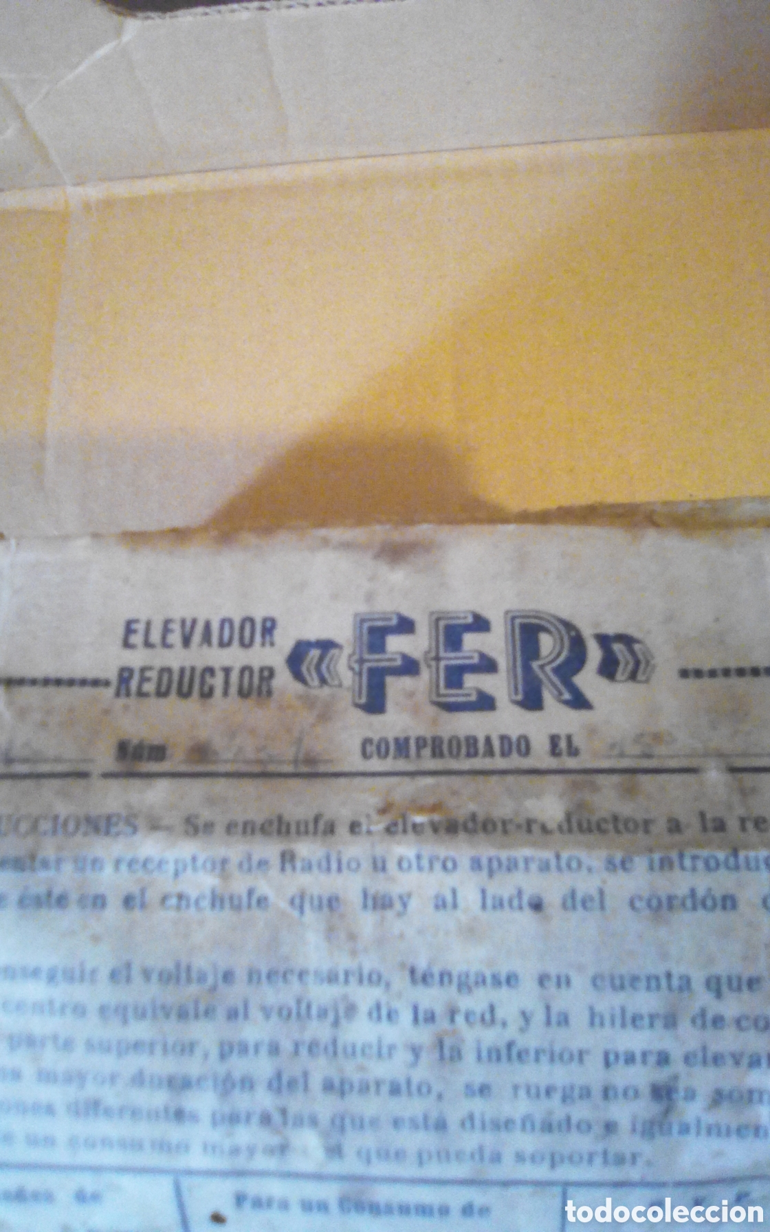 Coleccionismo: Caja de cart&oacute;n del elevador - reductor de electricidad. Marca FER. Tipo: Radio. N&deg; 6421 A&ntilde;os 50s/60s