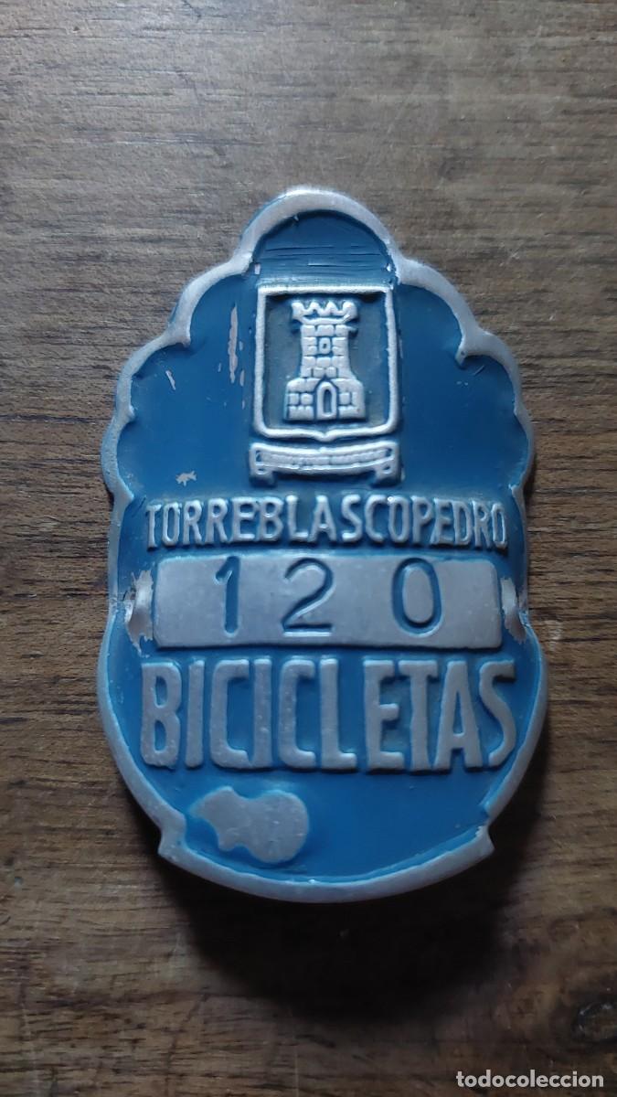 Coleccionismo: Magn&iacute;fica y rara Matricula de bicicleta Torreblascopedro Jaen