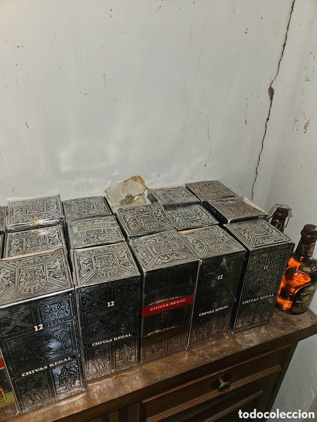 Coleccionismo: Botellas de Chivas a 20 euros - Foto 3