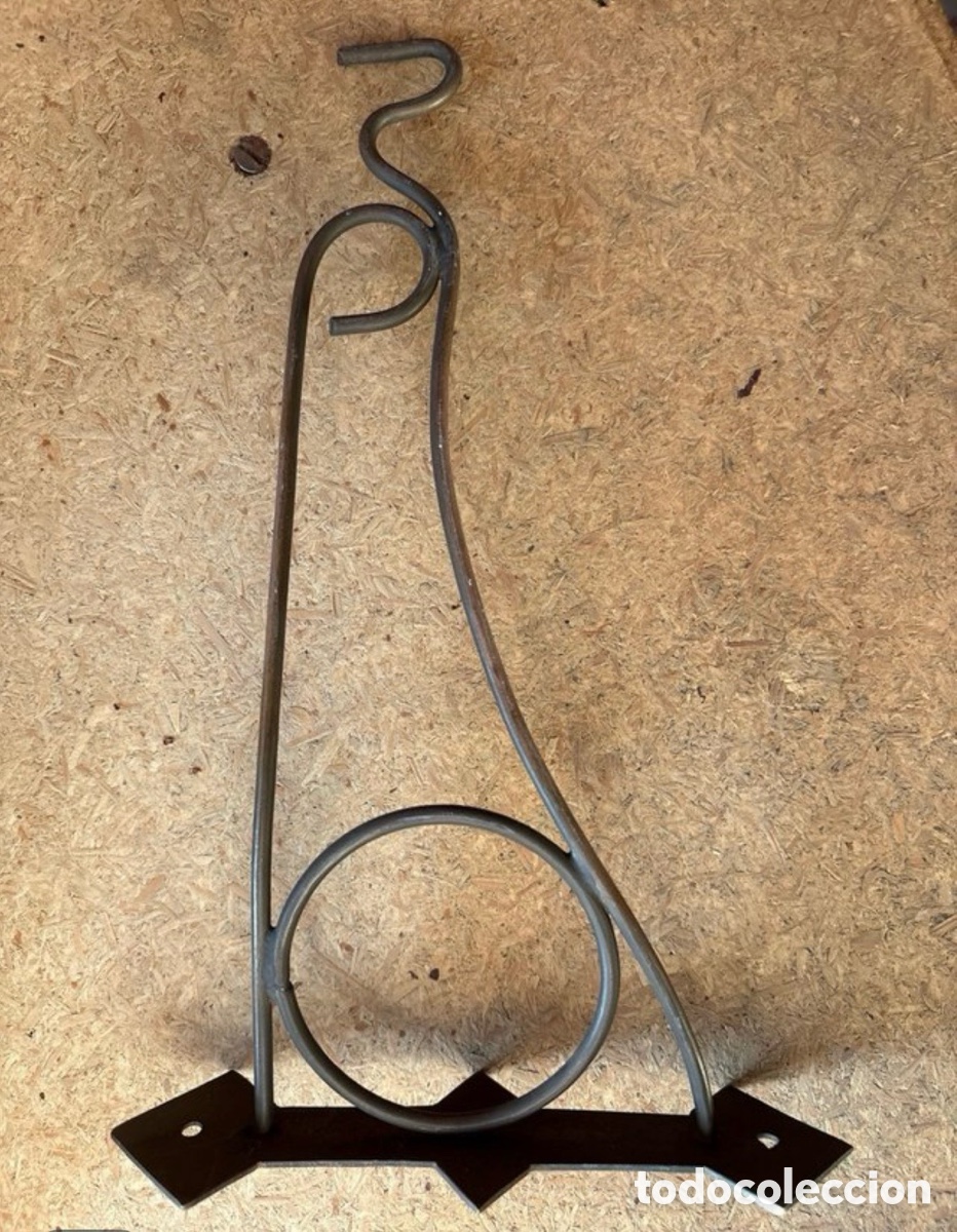 Coleccionismo: Soporte de pared hierro forjado - Foto 1
