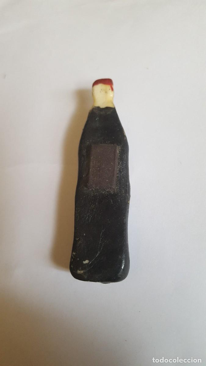Coleccionismo: Im&aacute;n para nevera, botell&iacute;n/botella de Coca Cola. - Foto 2