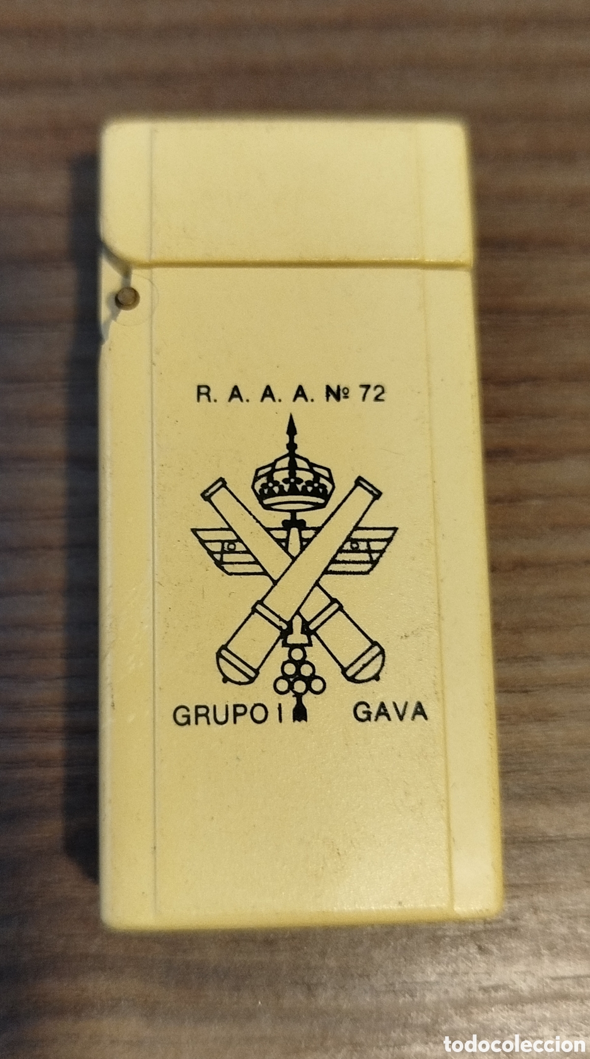 Coleccionismo: Funda mechero bic R.A.A.A. N&ordm; 72 Gav&aacute; - Foto 1