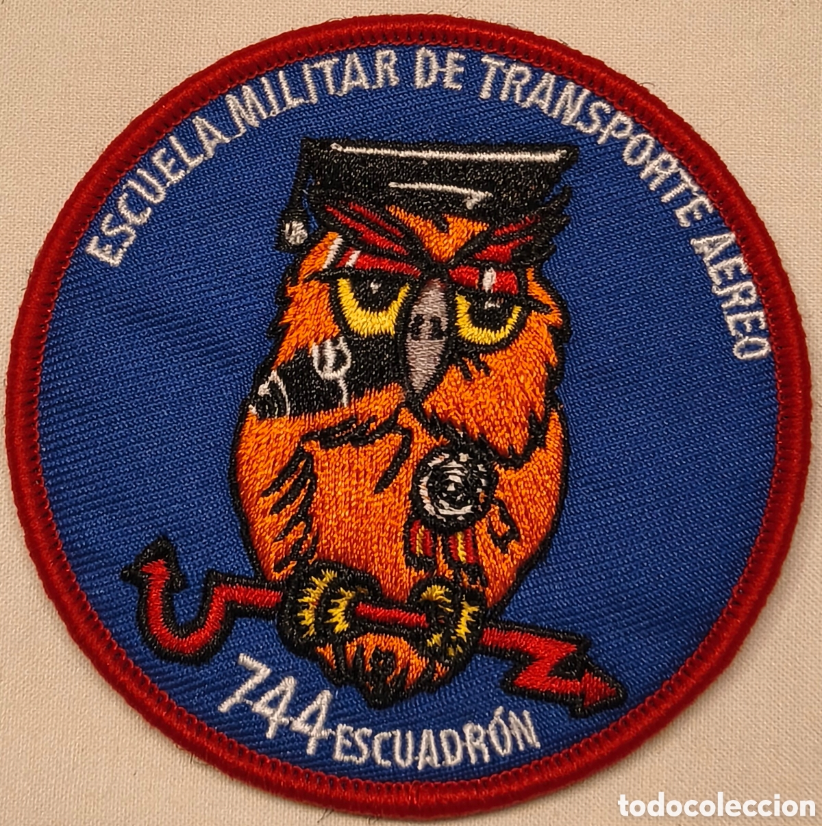Coleccionismo: PARCHE EMBLEMA DE BRAZO BORDADO A COLOR CON DOBLE VELCRO ESCUELA MILITAR DE TRANSPORTE A&Eacute;REO 744 SQN