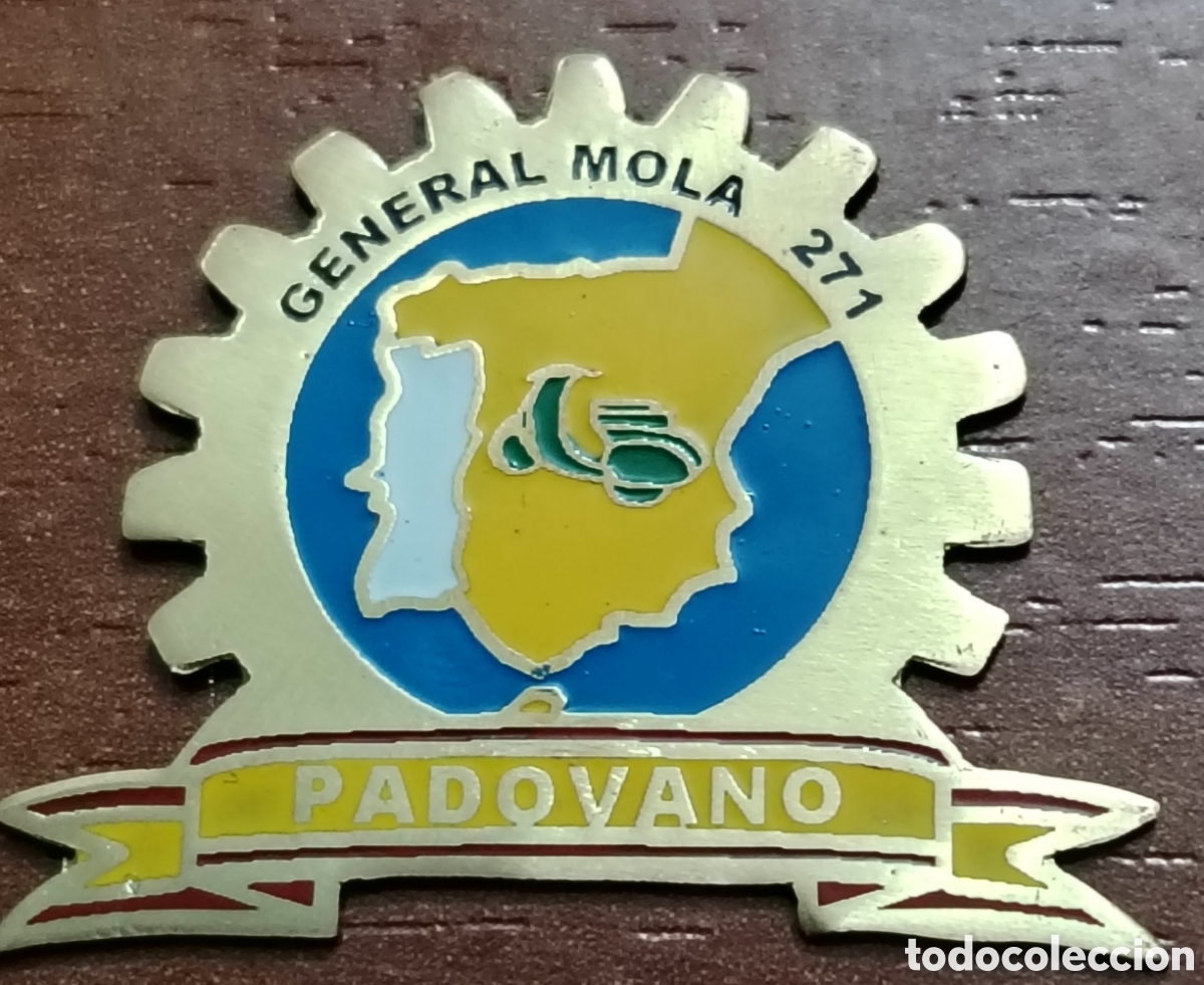 Coleccionismo: Chapita concesionario Vespa Padovano (Madrid)