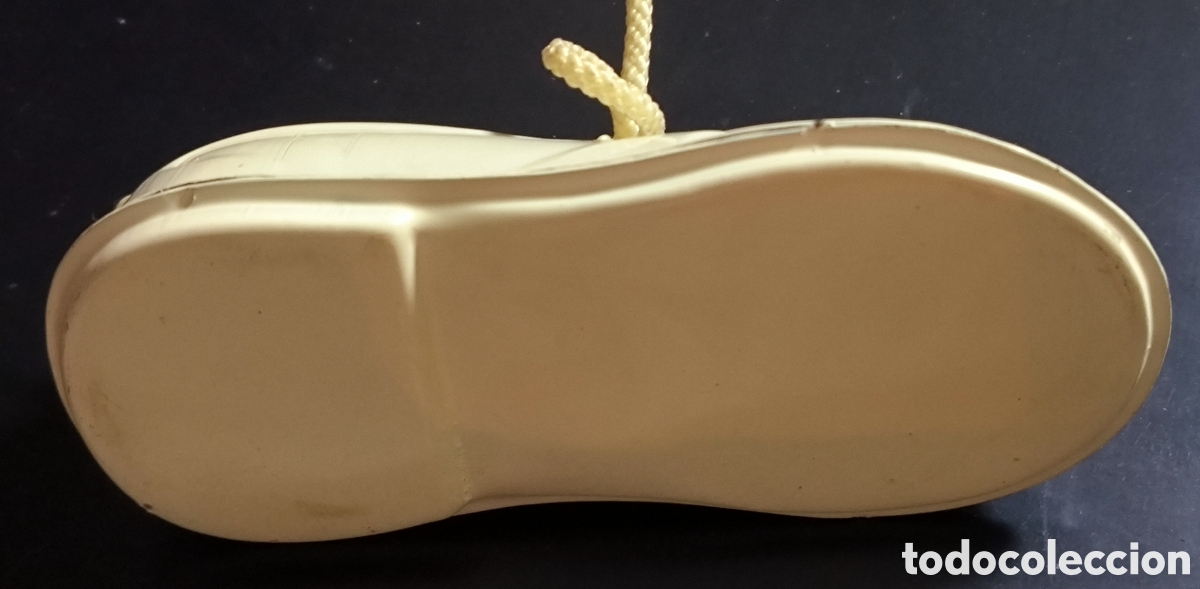 Coleccionismo: Cenicero de chapa zapato - Foto 3