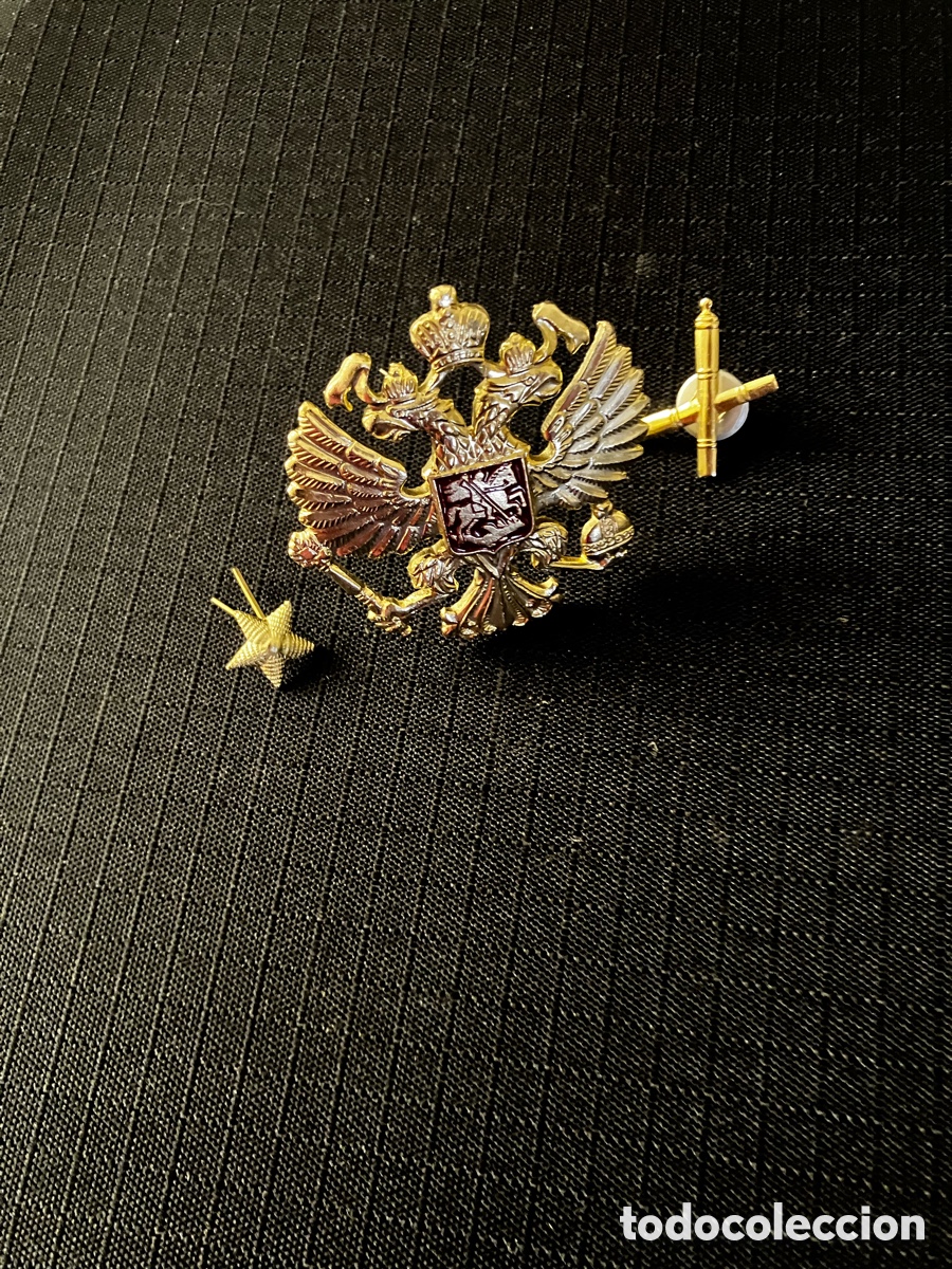 Coleccionismo: Lote insignias militares