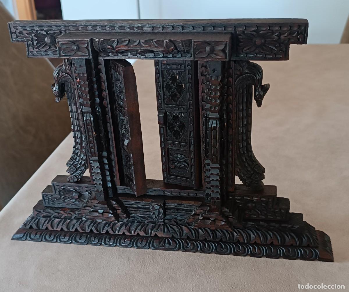 Coleccionismo: VENTANA TIBETANA TALLADA EN MADERA - Foto 1