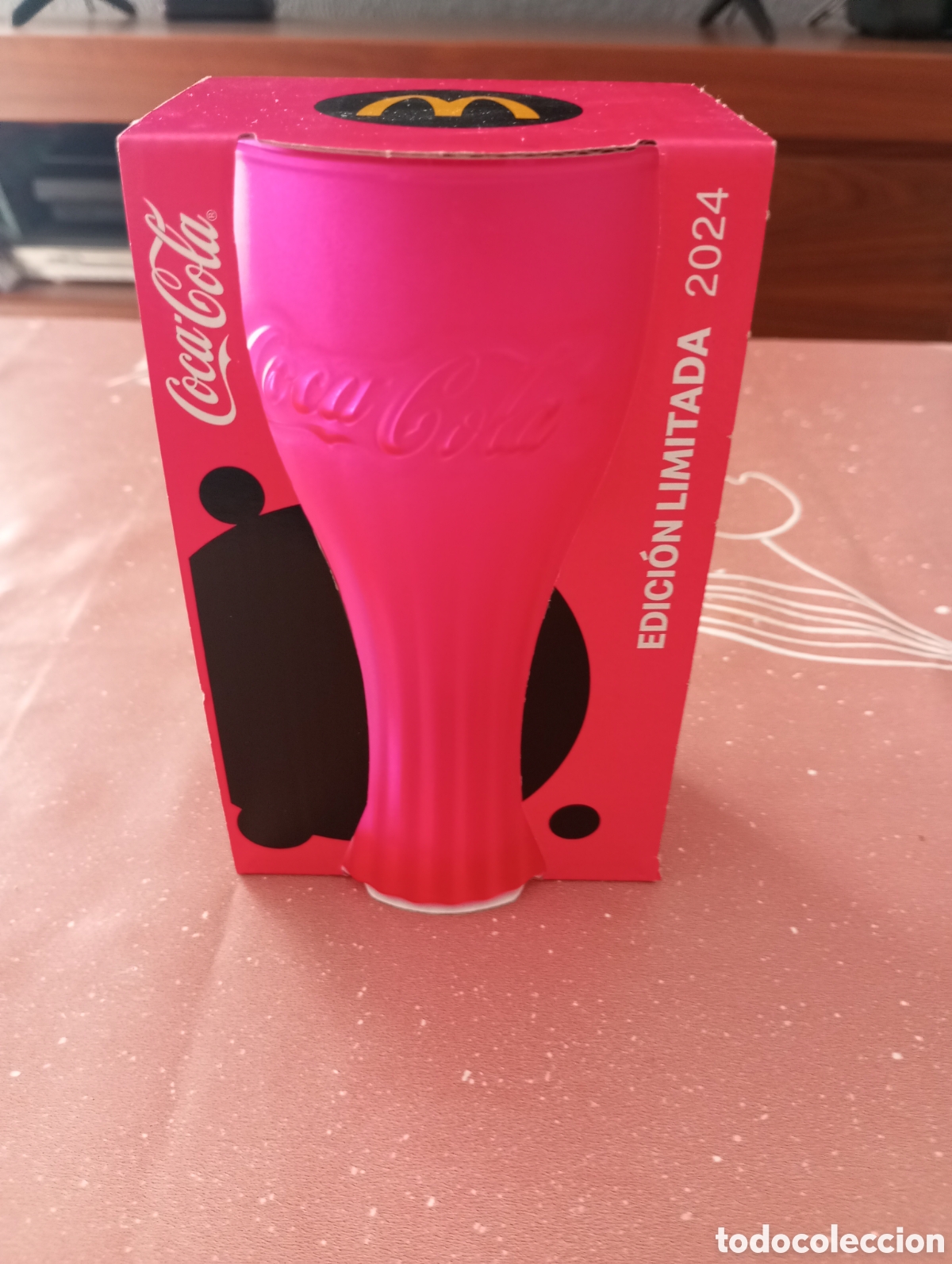 Coleccionismo: VASO FUCSIA COCA-COLA EDICI&Oacute;N LIMITADA 2024 SIN USAR CON CAJA ORIGINAL MCDONALD'S