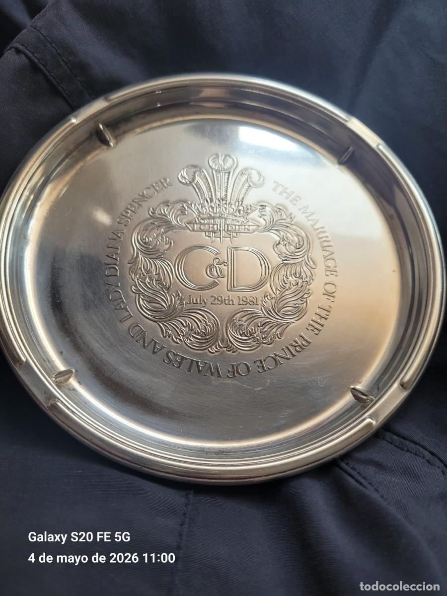 Coleccionismo: PLATO CONMEMORETIVO BODA LADY DIANA ..... 13 cm.