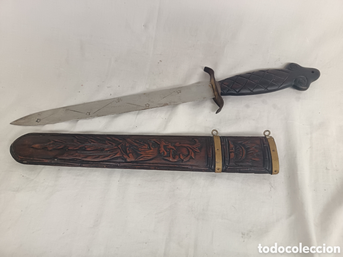 Coleccionismo: ESPADA CORTA , CHINA, VIETNAM,,MADERA TALLADA Y ACERO