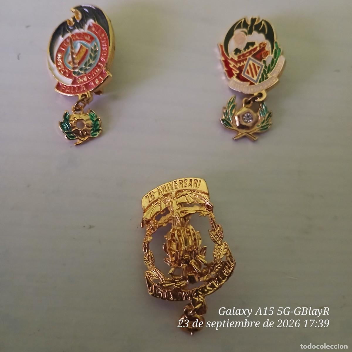 Coleccionismo: 3 broches/insignias falleras de Valencia, vintage.
