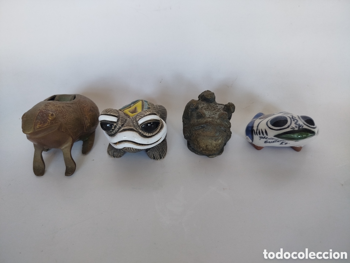 Coleccionismo: CUATRO RANITAS DE CERAMICA Y BRONCE. - Foto 1