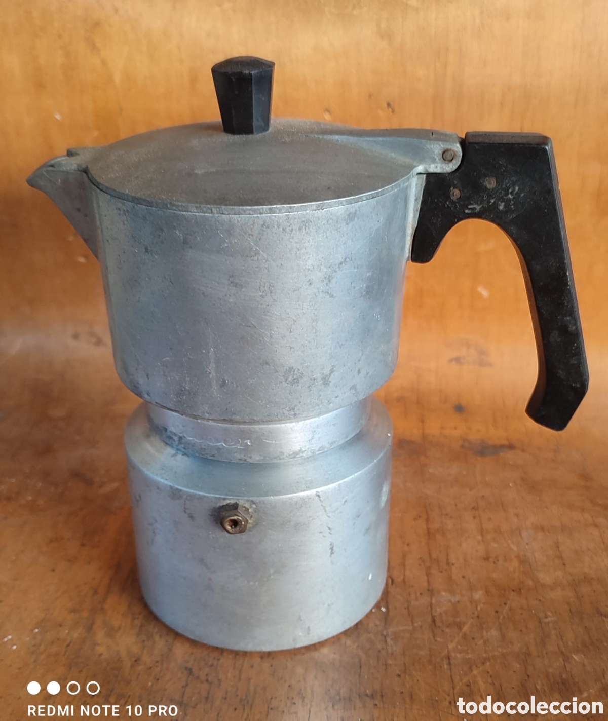 Coleccionismo: Antigua cafetera de aluminio marca Cl&iacute;per. Rara