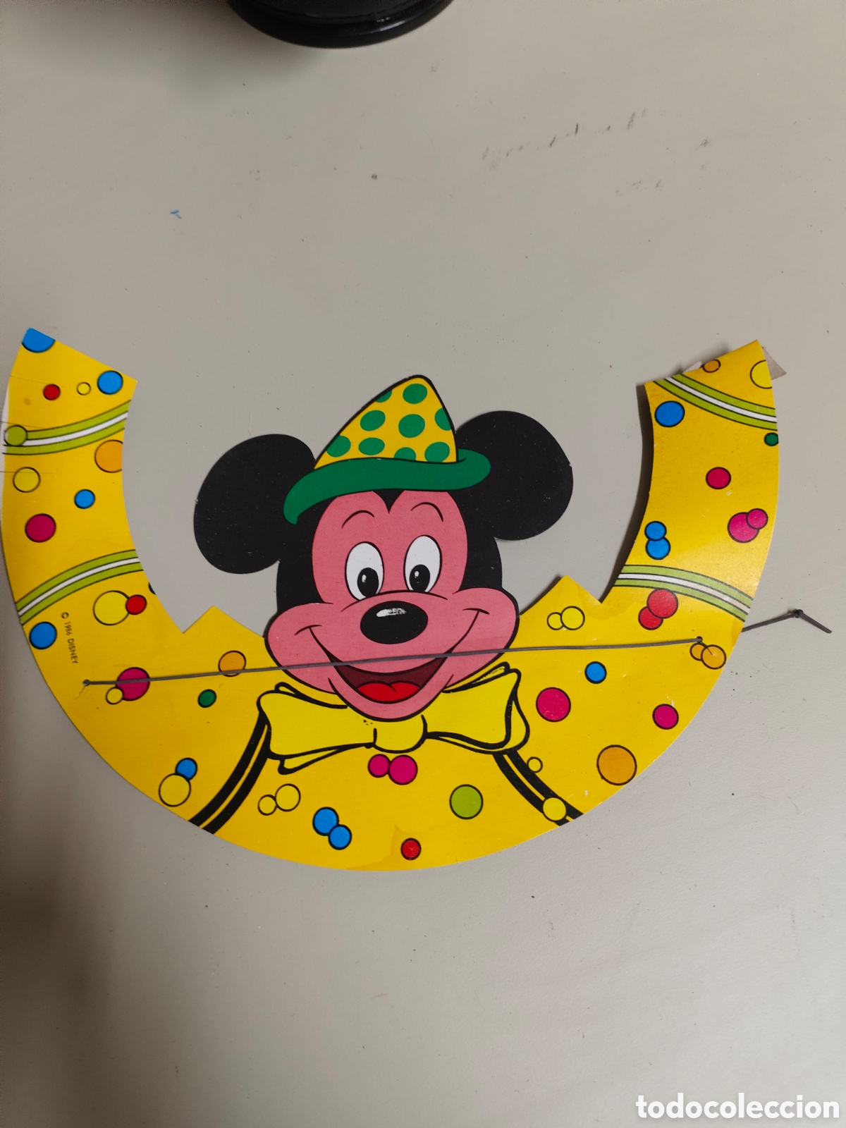 Coleccionismo: Antiguo gorrito visera de celebraci&oacute;n Disney de 1986, Mickey Mouse. No usado
