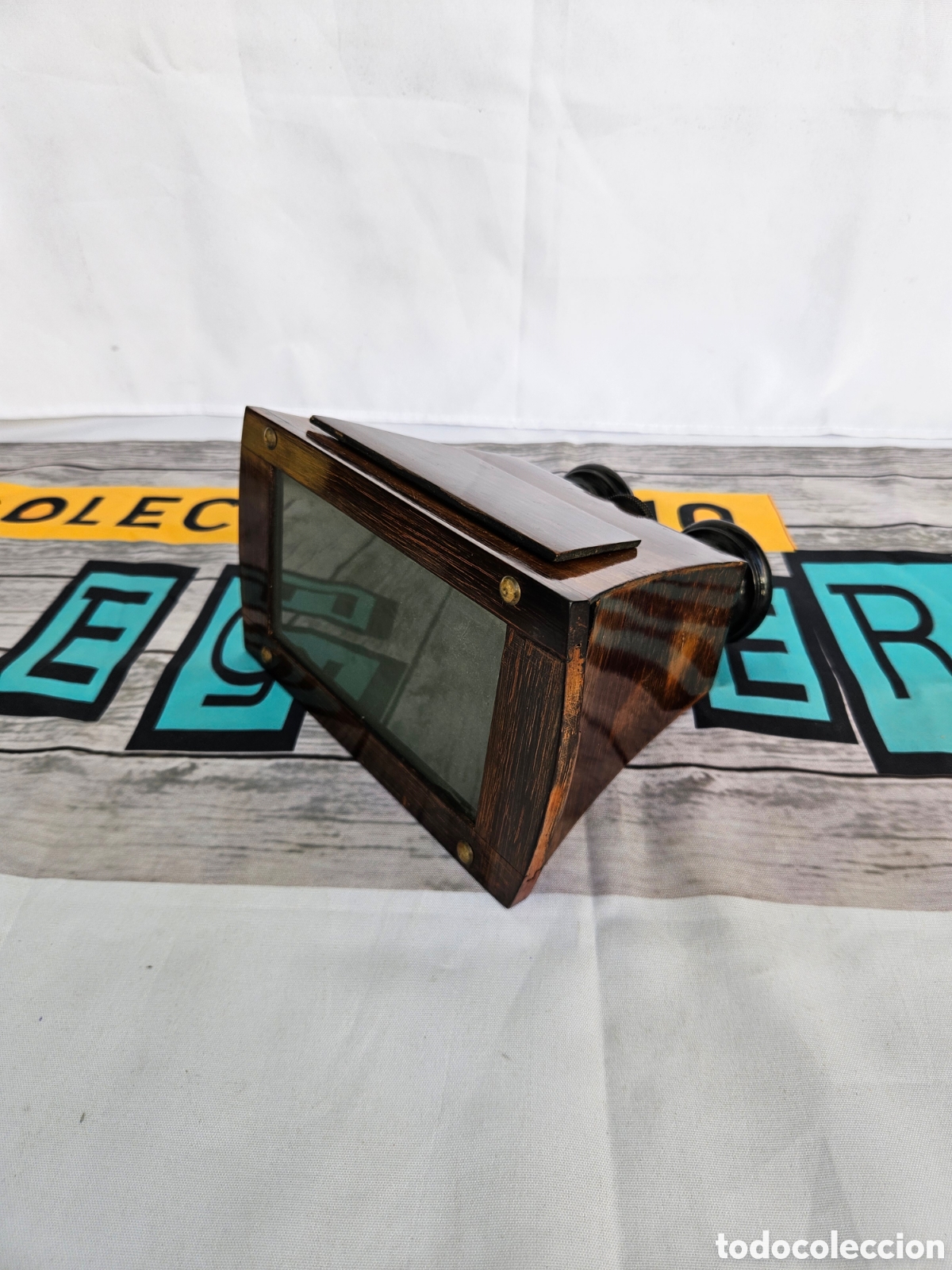 Coleccionismo: VISOR ESTEREOSCOPICO EN MADERA - Foto 1