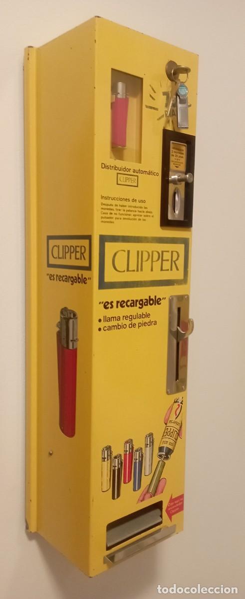 Coleccionismo: Expendedora de mecheros Clipper - Foto 3