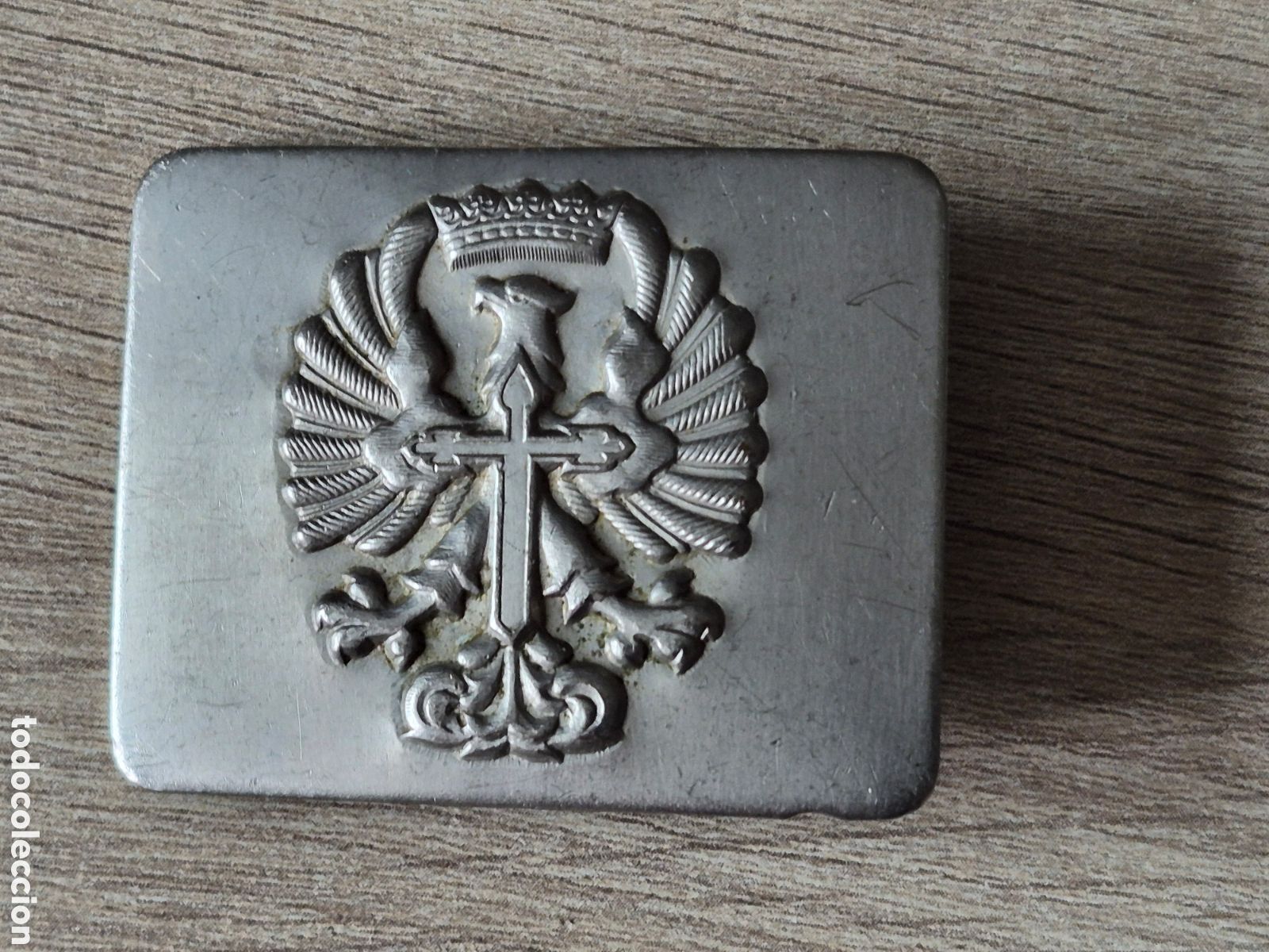 Coleccionismo: Hebilla Infantil Cadete Militar Ej&eacute;rcito Espa&ntilde;ol &Eacute;poca Franco - 4,8 x 4 cm. - ORIGINAL - &Uacute;NICA .
