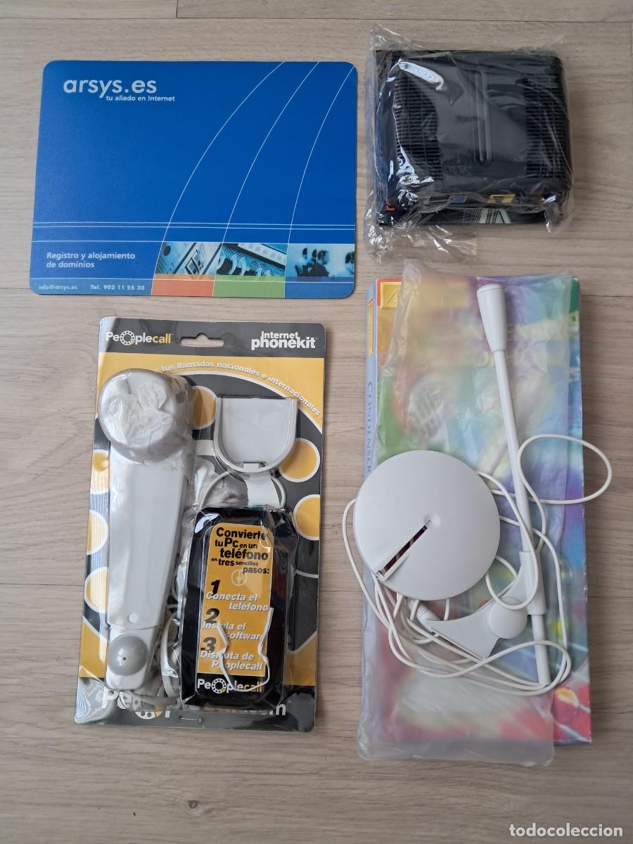 Coleccionismo: Router + Kit Tel&eacute;fono Internet + micro + alfombrilla rat&oacute;n.