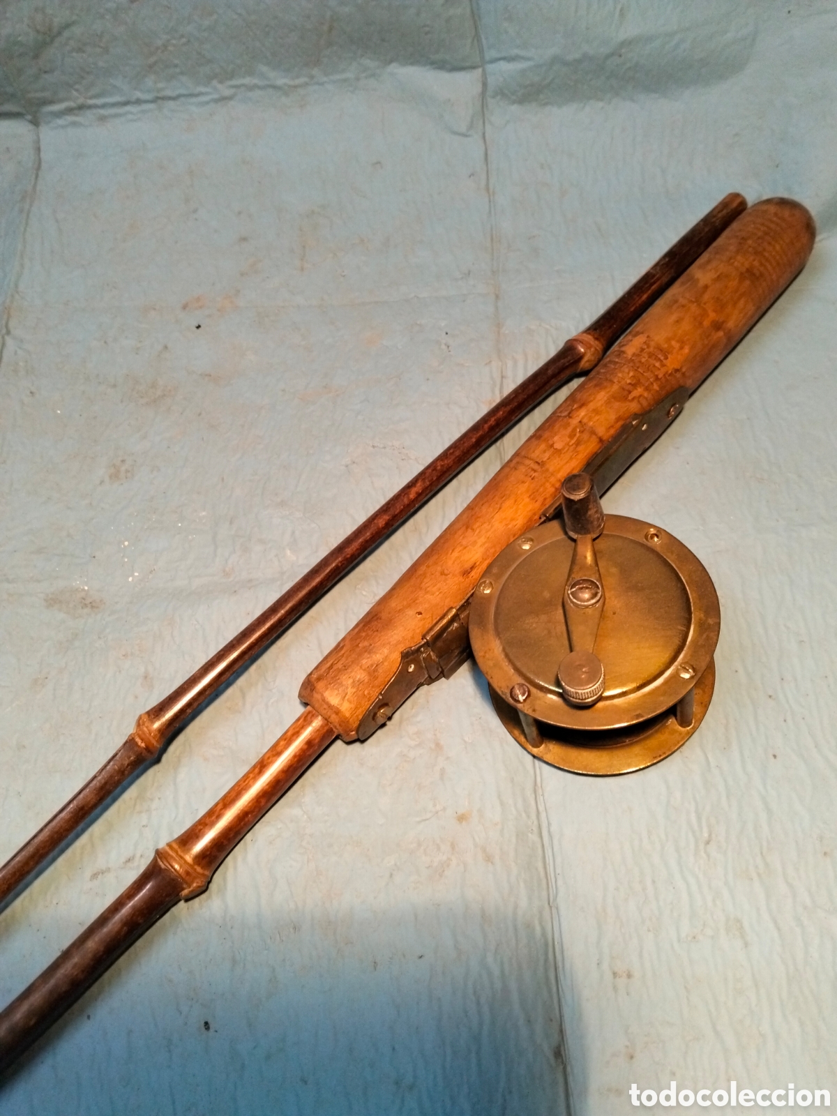 Coleccionismo: ANTIGUO CARRETE Y CA&Ntilde;A DE BAMBU - Foto 1