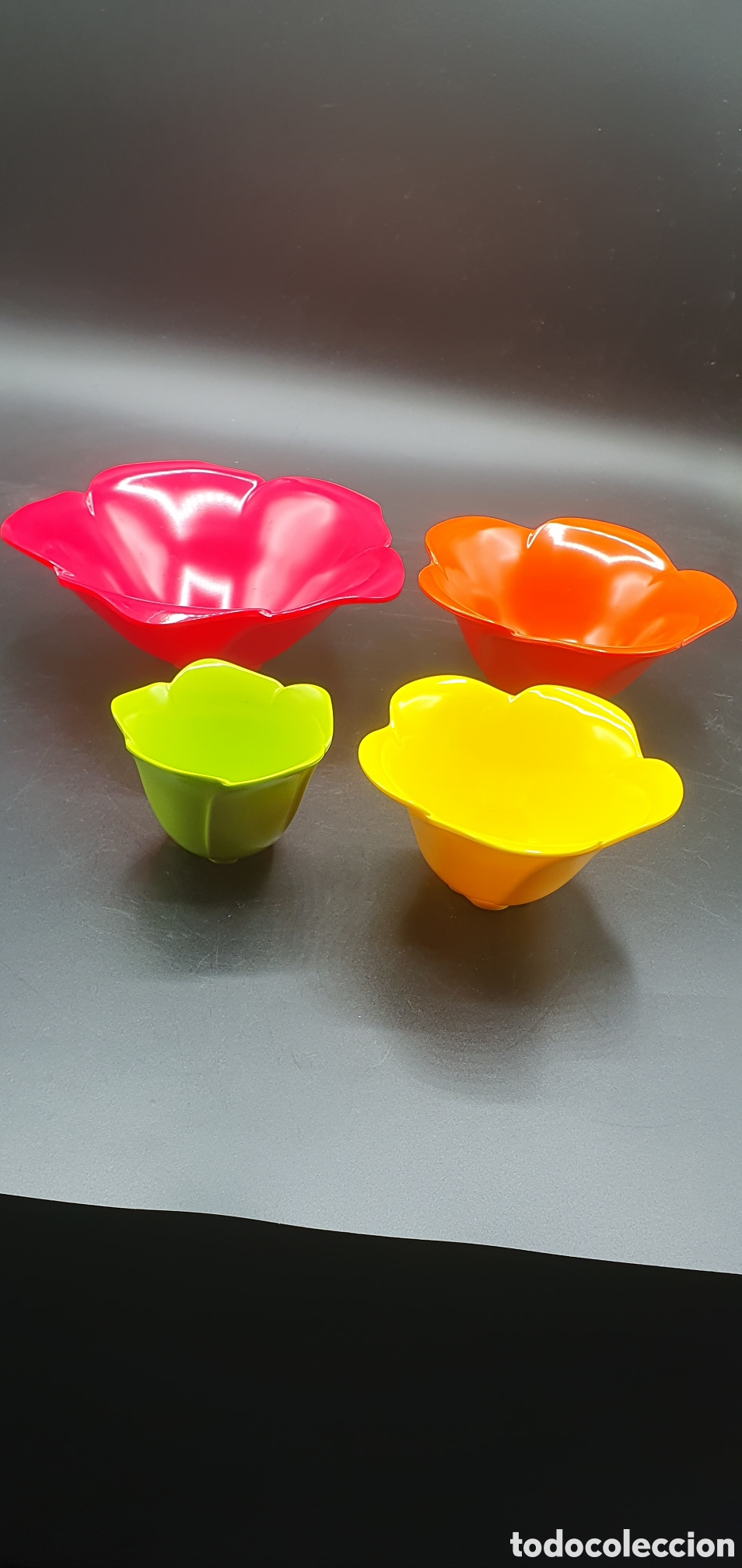 Coleccionismo: Juego aperitivo flores melamina