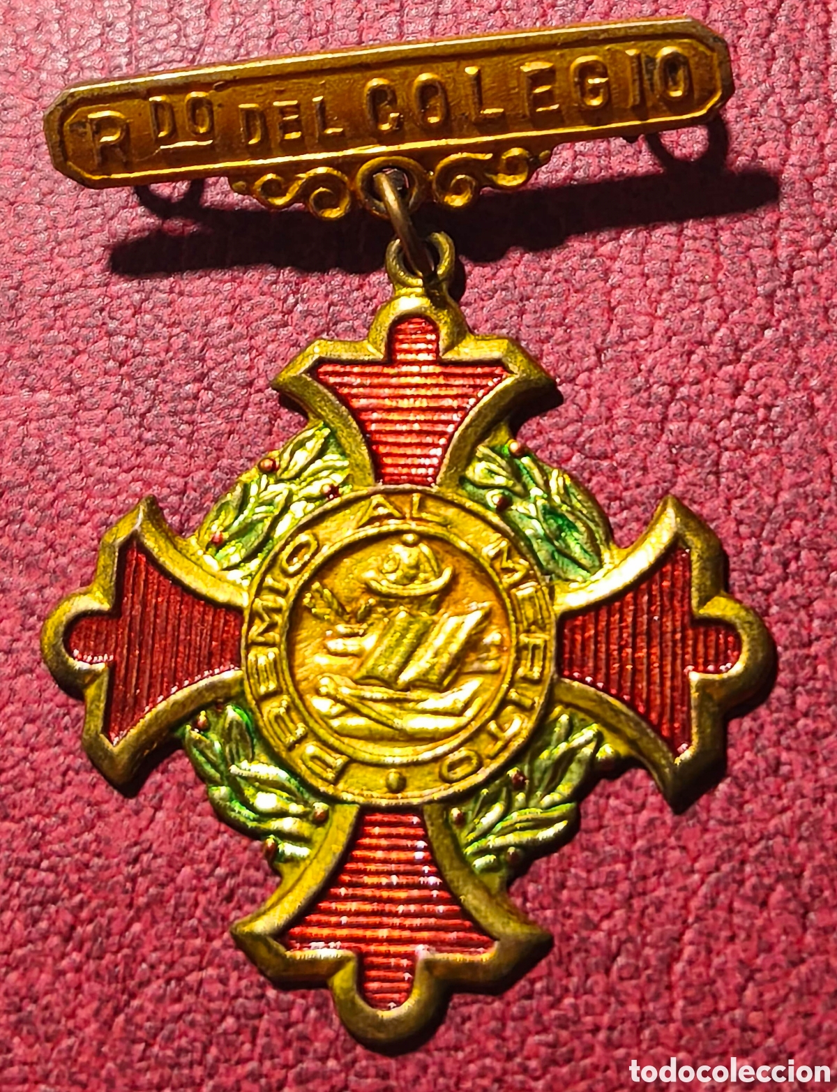 Coleccionismo: Espa&ntilde;a. A&ntilde;os '60. Medalla al M&eacute;rito escolar