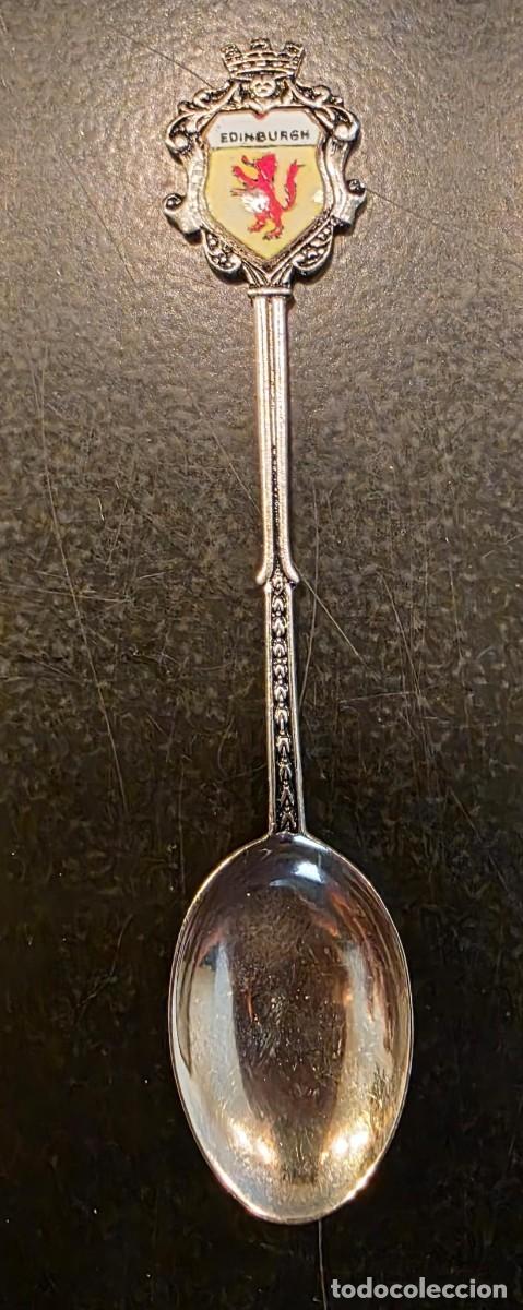 Coleccionismo: Cucharilla souvenir vintage Edimburgo Escocia &ndash; Escudo esmaltado con le&oacute;n &ndash; 10,5 cm