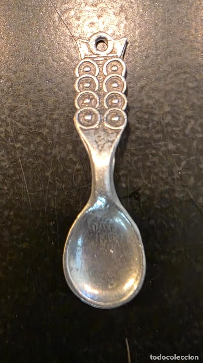 Coleccionismo: Cucharilla mini vintage b&uacute;ho &ndash; Dise&ntilde;o brutalista en metal plateado &ndash; 5 cm