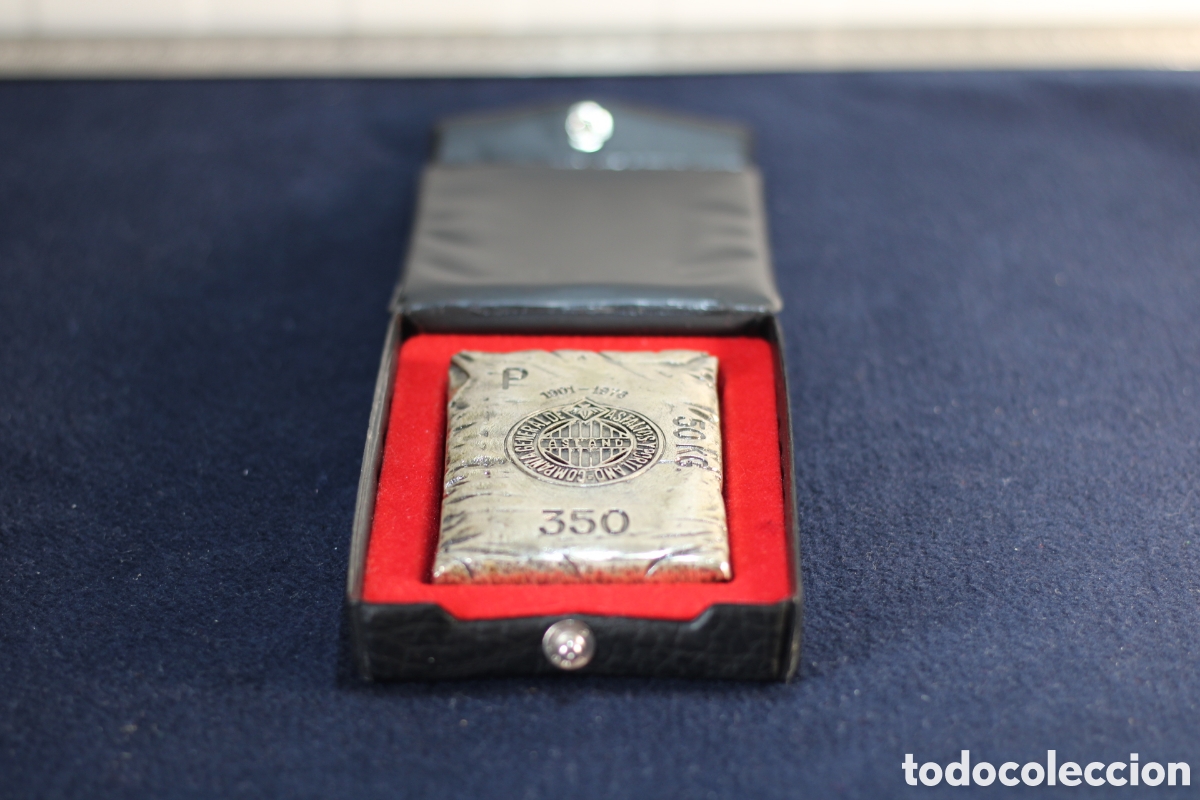 Coleccionismo: Pisapapeles Conmemorativo Asland (1901-1976) en Estuche