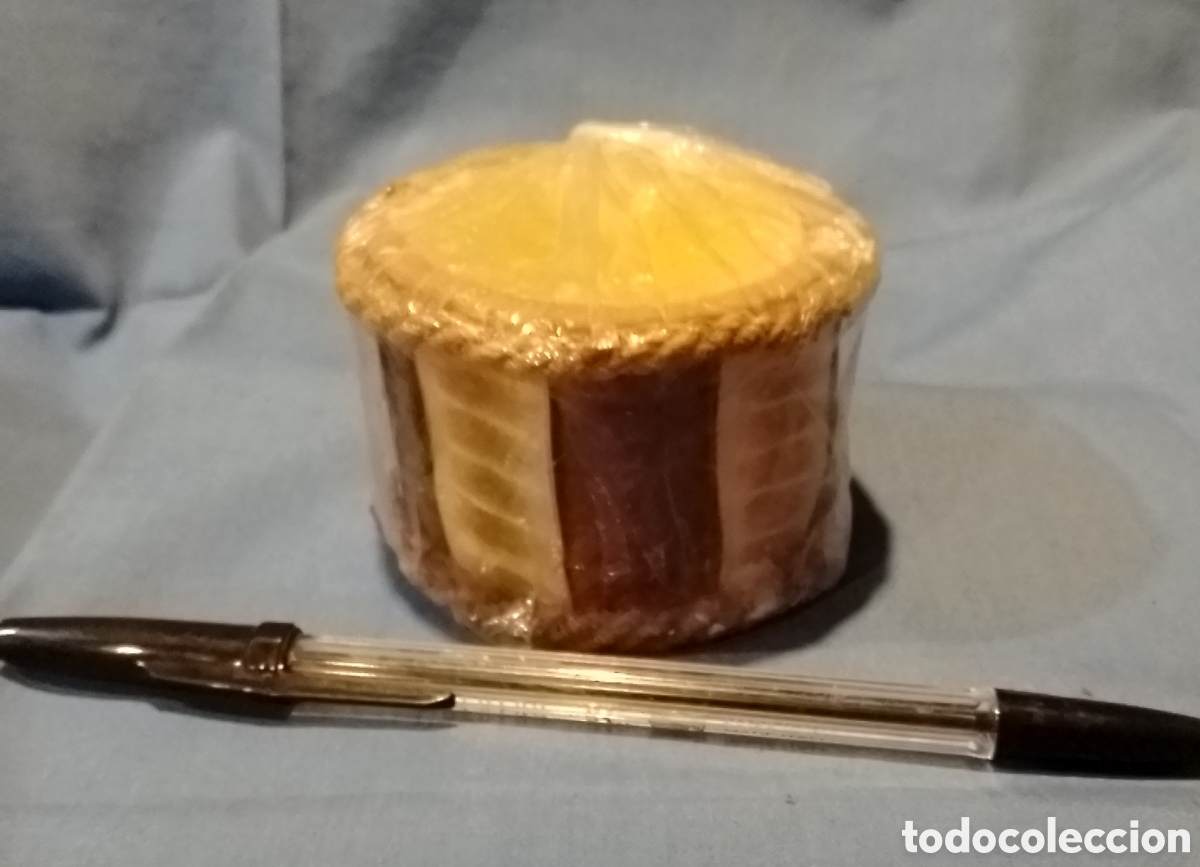Coleccionismo: Vela de cera decorativa perfumada