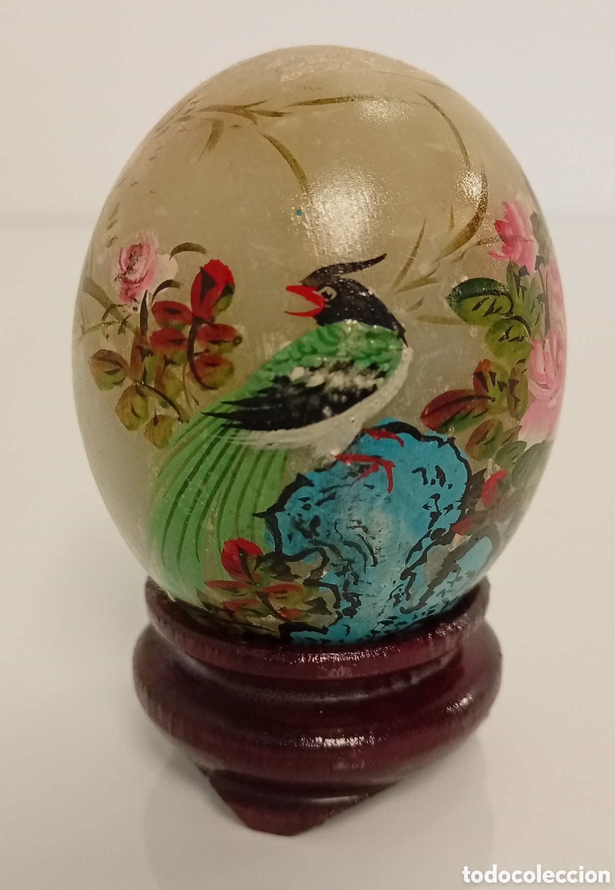 Coleccionismo: HUEVO DECORATIVO DE PIEDRA DE JADE CHINO PINTADO