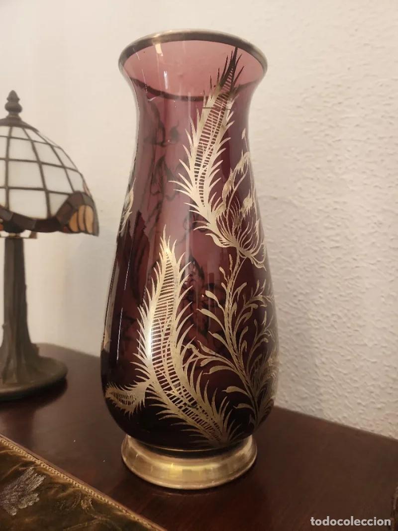 Coleccionismo: Jarr&oacute;n de Cristal Morado con Detalles en Plata - Foto 2