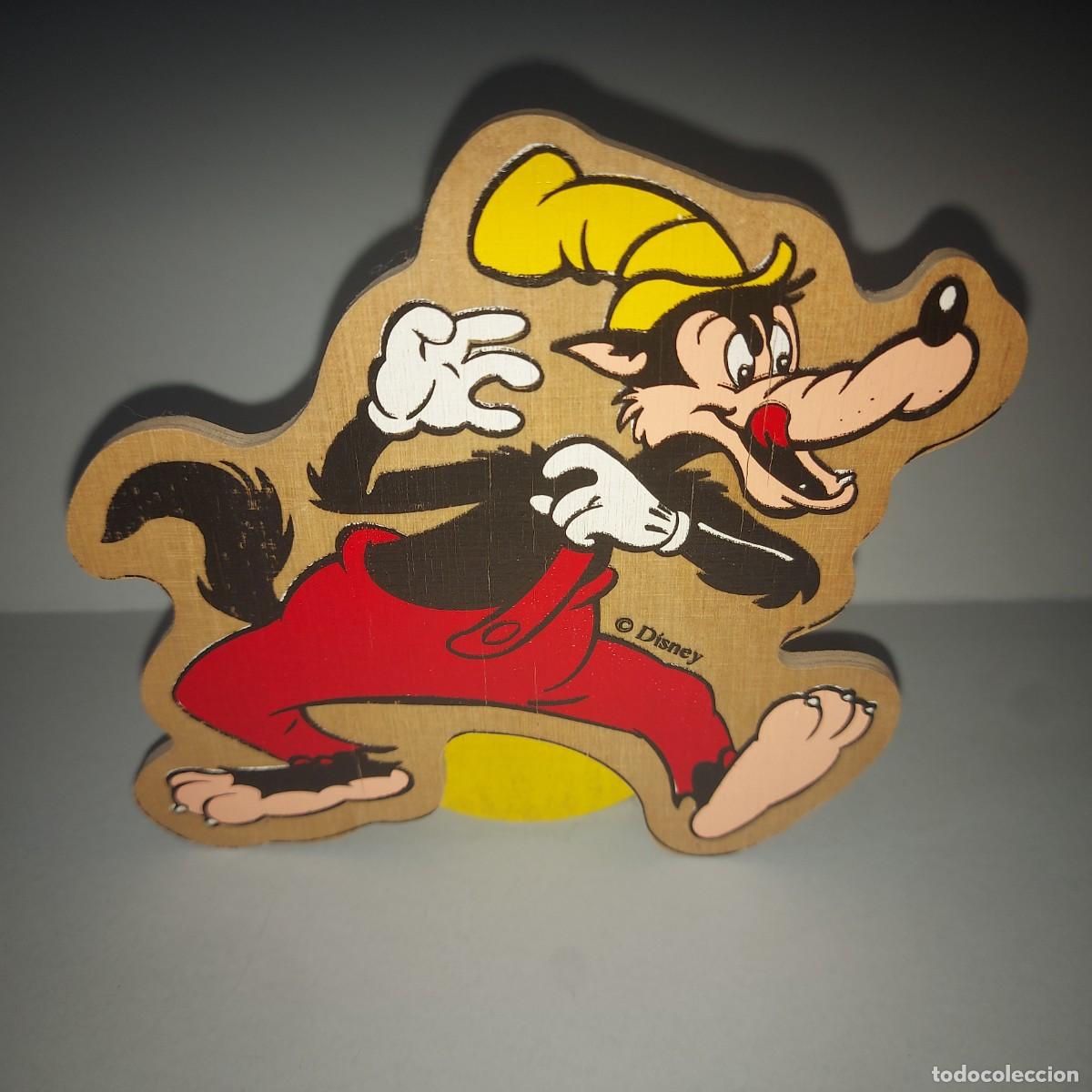 Coleccionismo: HUCHA DE MADERA CON FIGURA DE EL LOBO FEROZ, DISNEY, A&Ntilde;OS 70