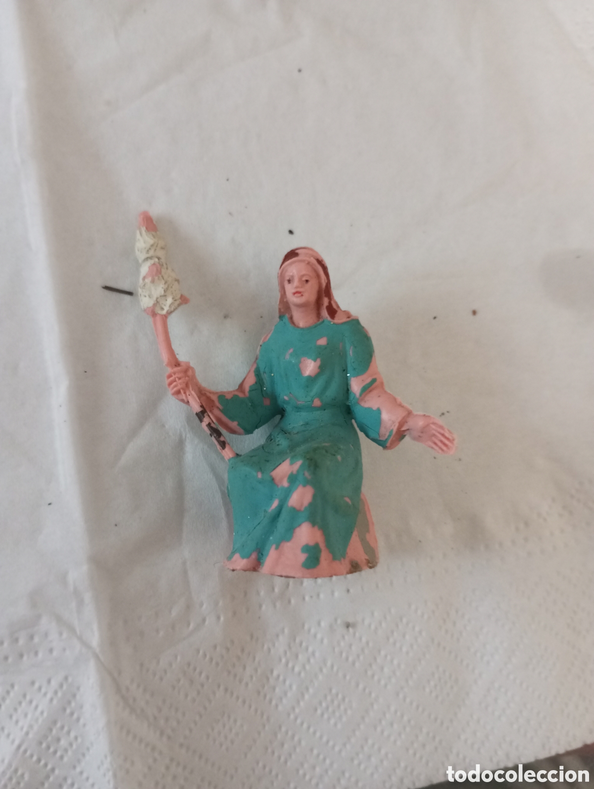 Coleccionismo: Figura de bel&eacute;n hilanderas En pl&aacute;stico 5 cms altura