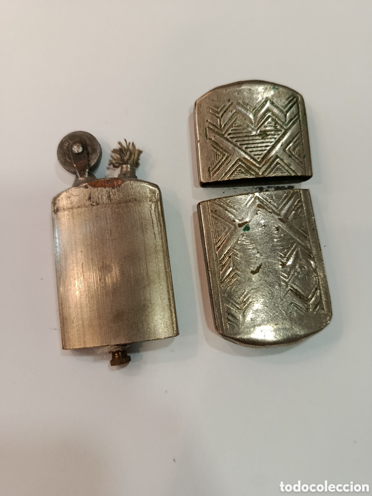 Coleccionismo: Antiguo encendedor de gasolina. Art deco.