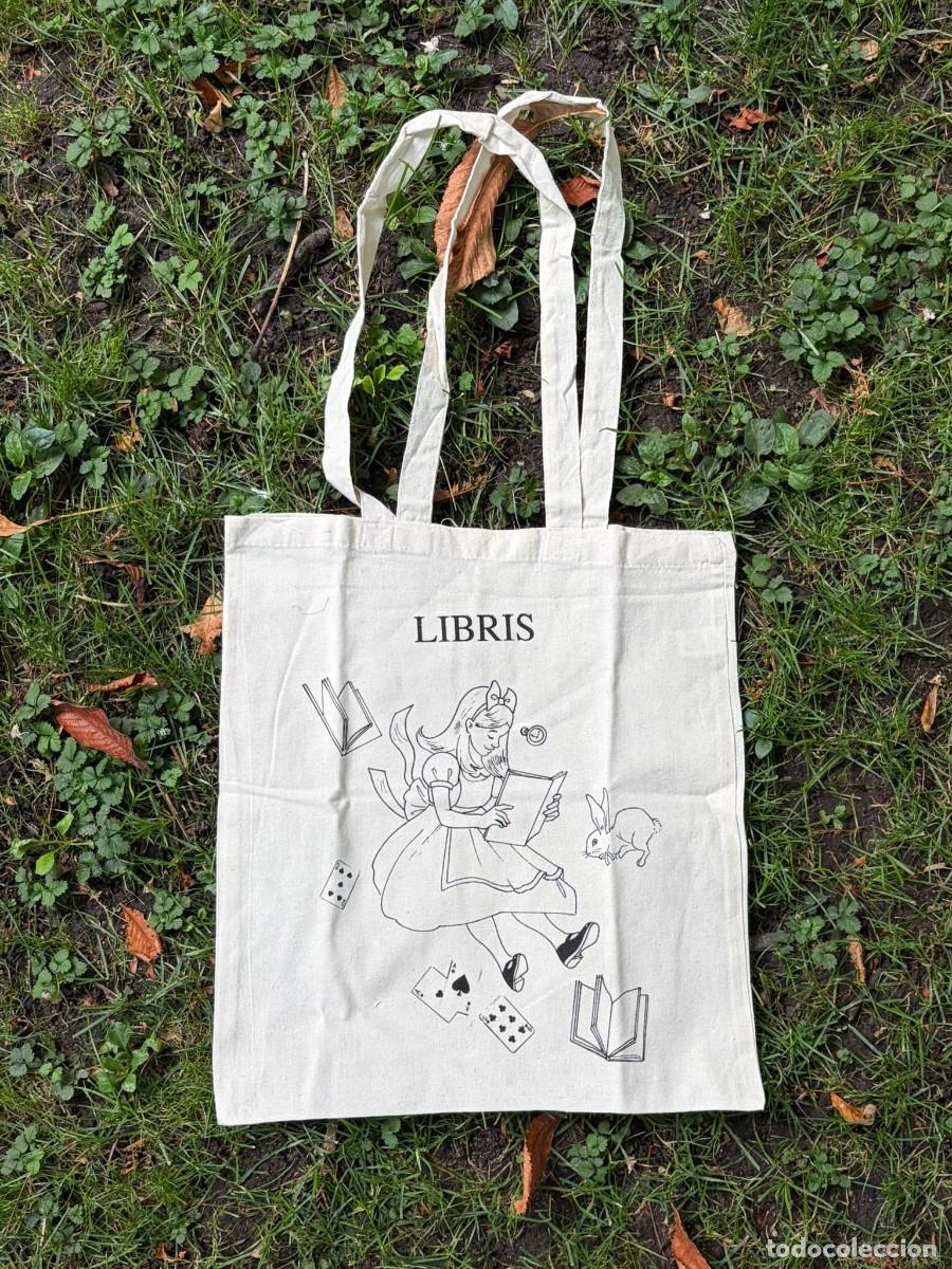 Coleccionismo: Bolsa Feria de Oto&ntilde;o del Libro antiguo - ilustraci&oacute;n negro Alicia por Fernando Vicente