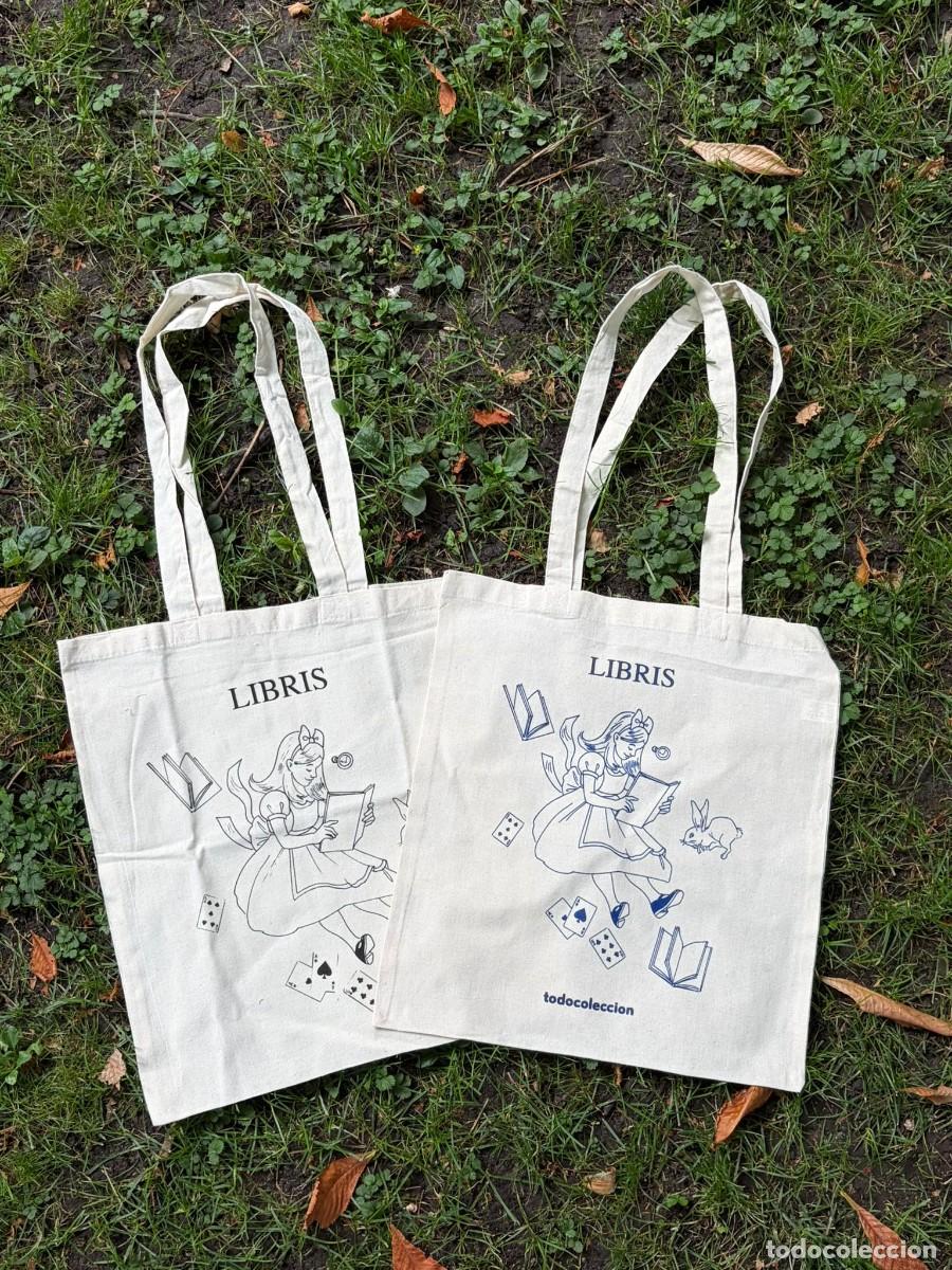 Coleccionismo: Bolsa Feria de Oto&ntilde;o del Libro antiguo - Ilustraci&oacute;n de Alicia en azul y negro por Fernando Vicente