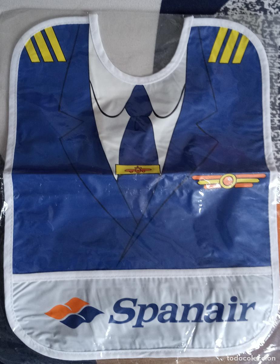 Coleccionismo: Babero infantil Spanair uniforme de piloto nuevo merchandising compa&ntilde;&iacute;a a&eacute;rea
