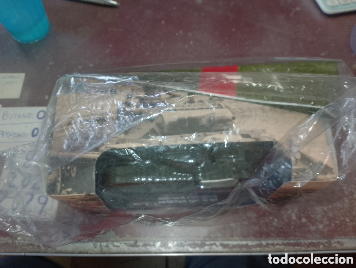 Coleccionismo: Tanque a escala 1/43 con Fasc&iacute;culo - Foto 3