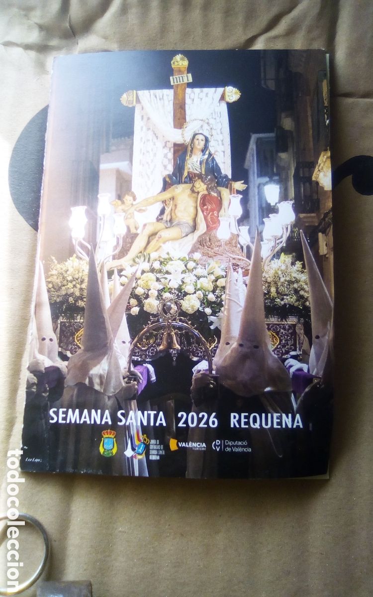 Coleccionismo: Programa Semana Santa 2026, Requena. Tr&iacute;ptico, mide cerrado 10,5 x 15,5 cm.